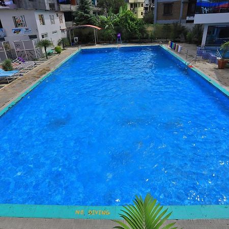 Oyo 591 Hotel Blue Moon Dharampur Exterior photo